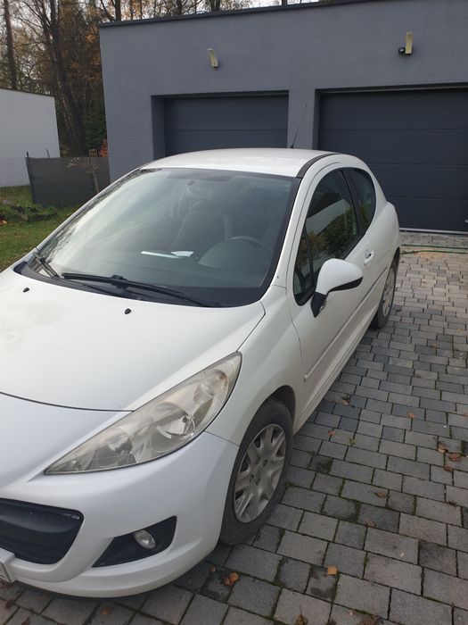Peugeot  207   2012