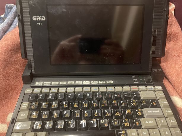 Раритетный ноутбук grid 1750