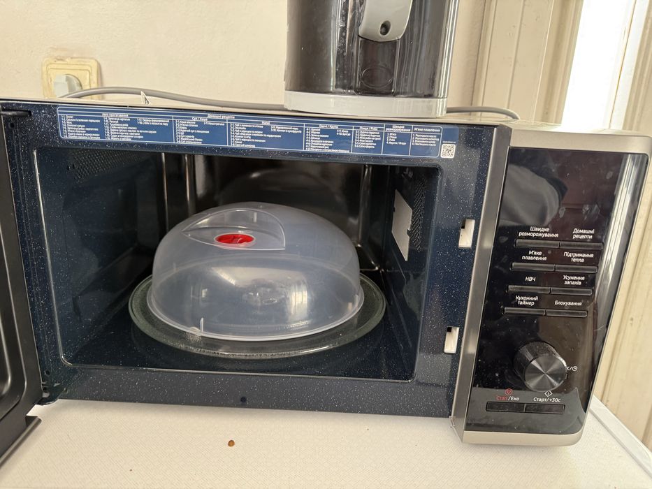 Мікроволновка Samsung