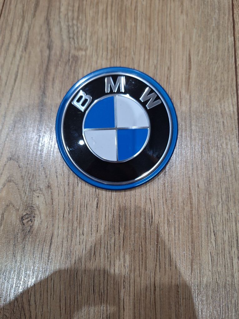 Emblemat znaczek bmw