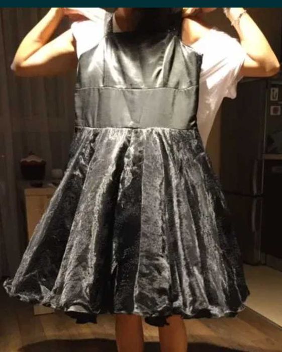 Czarna elegancka tiulowa sukienka