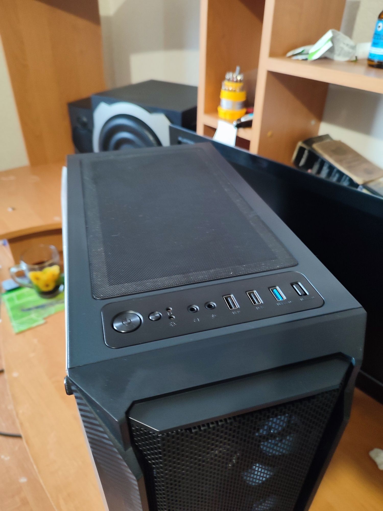 Пк на ryzen5600g материнці aurus b550 Elite v2