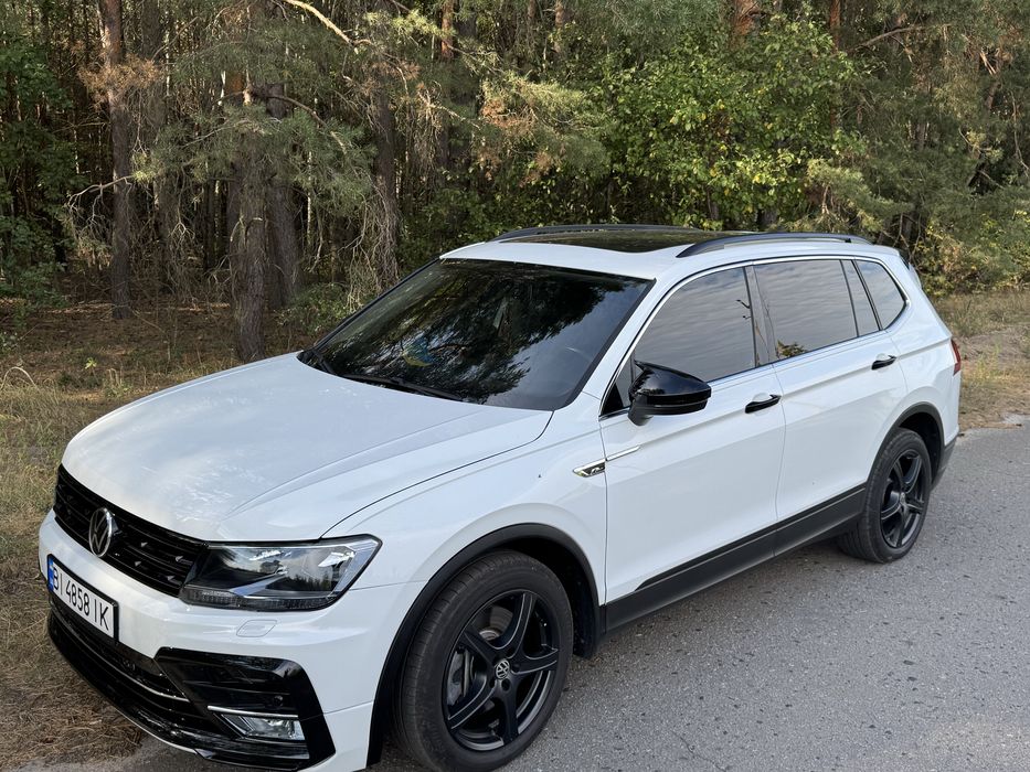 Volkswagen Tiguan R-Line MK2 Allspace