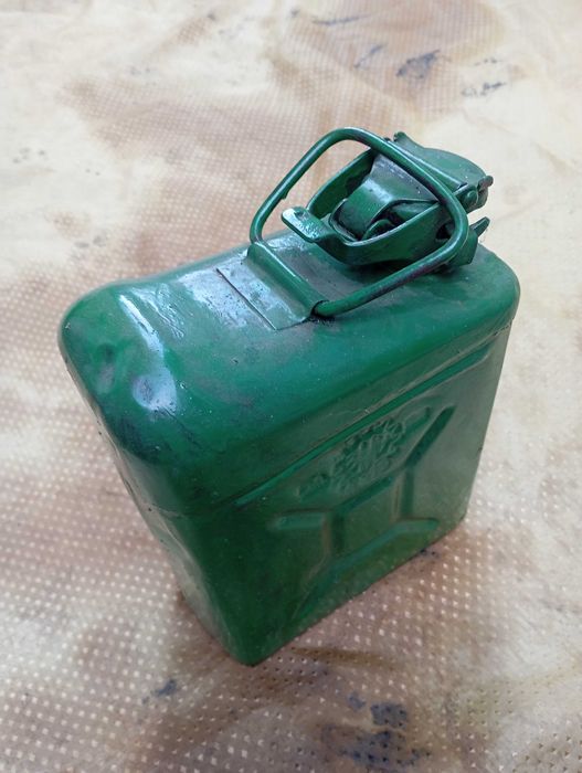 Канистра 5 литровая