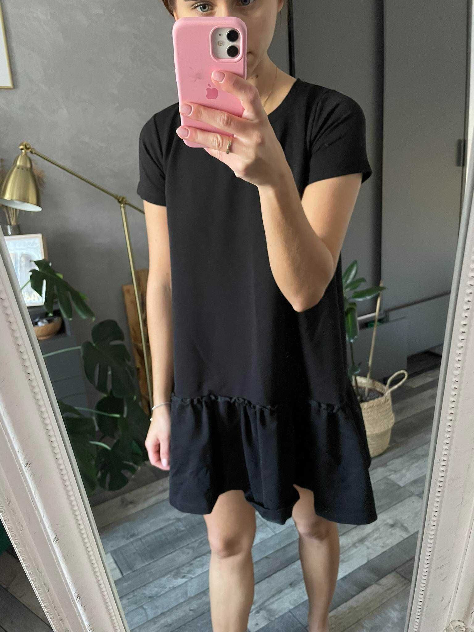 Czarna sukienka selfieroom