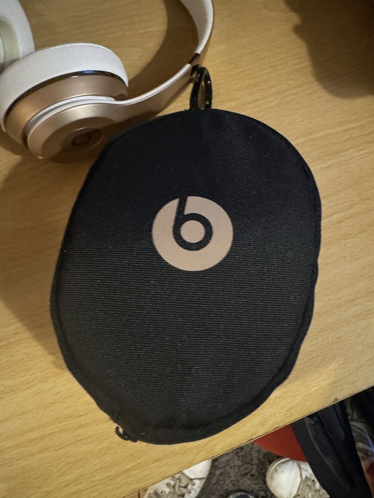 Apple | BEATS SOLO 3 dourado