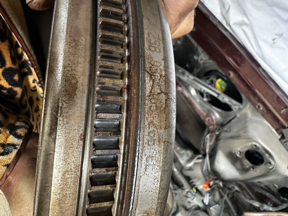 Демпфер (маховик) VW Passat B7 2.0 TDI