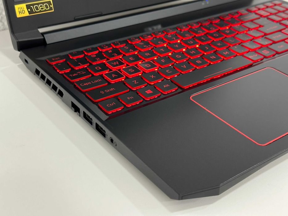 Ігровий Acer NITRO 5/15.6/4(8)ядра i5-10300H/16Gb/256gbSSD+1TB/GTX1650