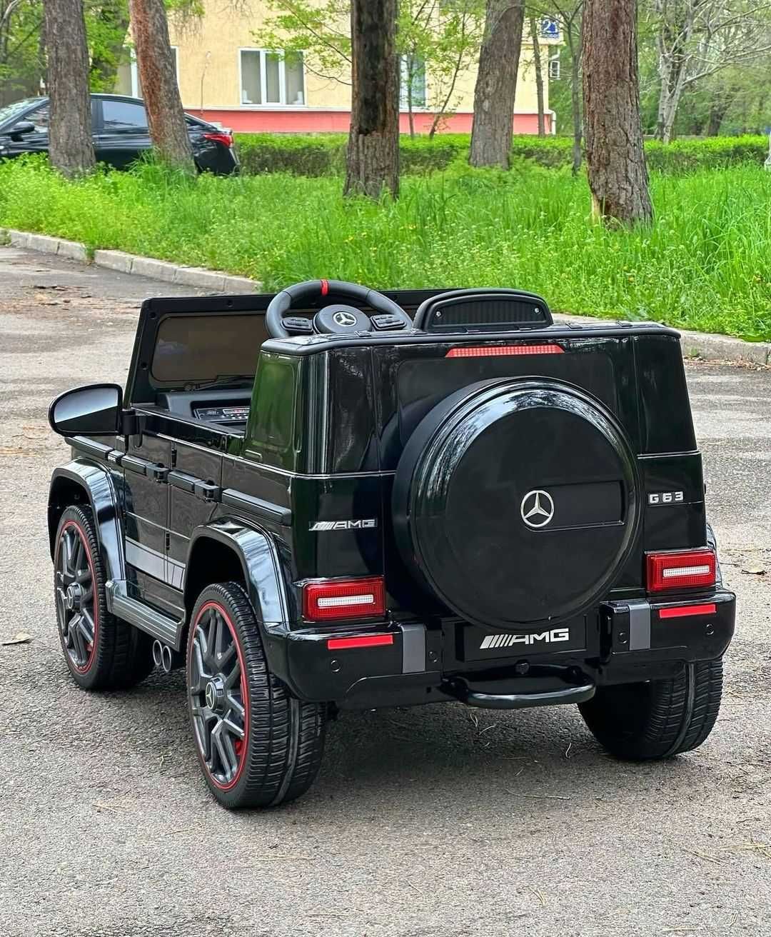 MERCEDES G63 AMG 4x4 auto na akumulator dla dzieci KOŁA EVA skóra mp3
