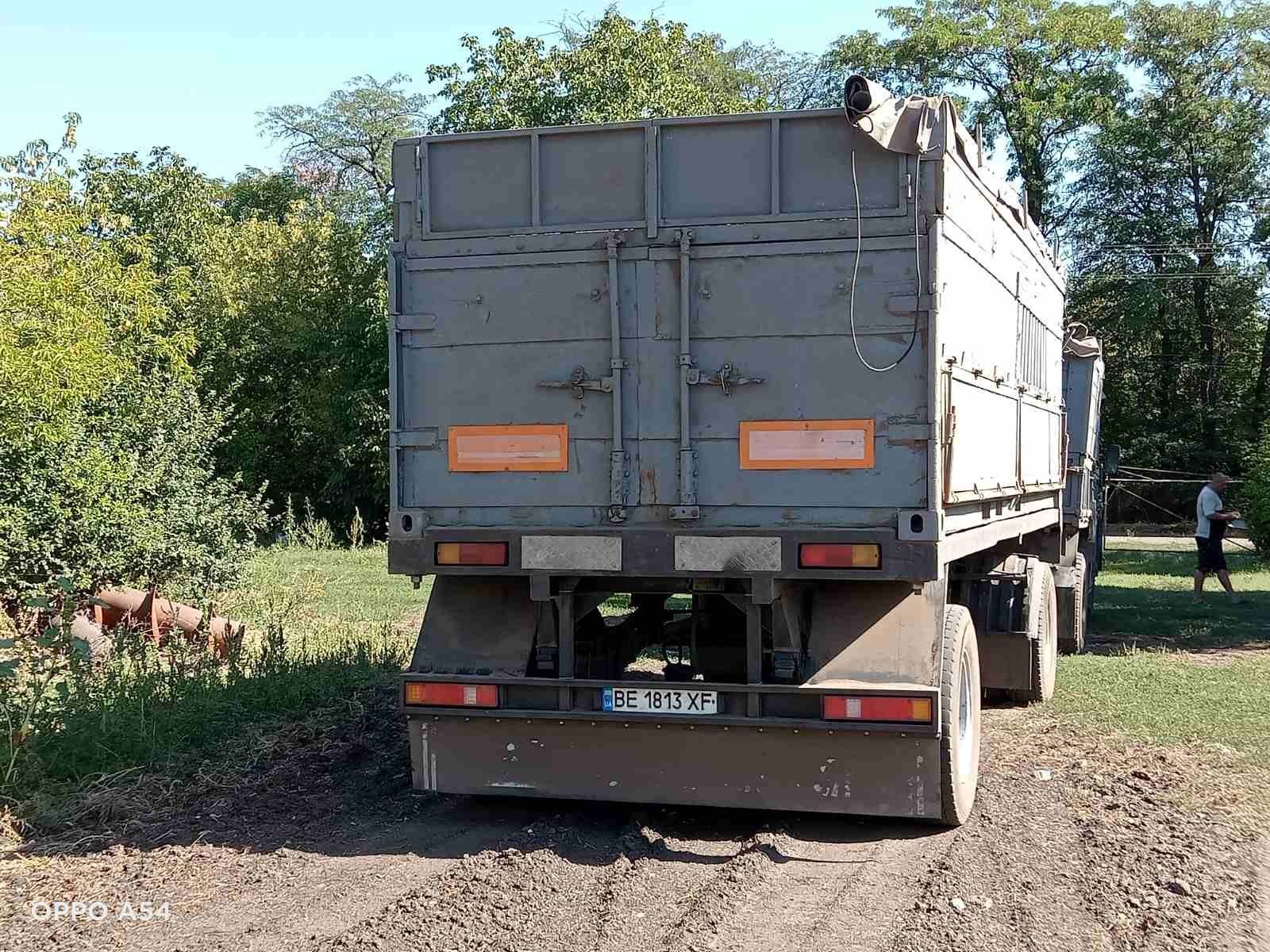 Продам камаз бортовий