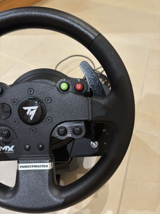 Volante Thrustmaster tmx pro