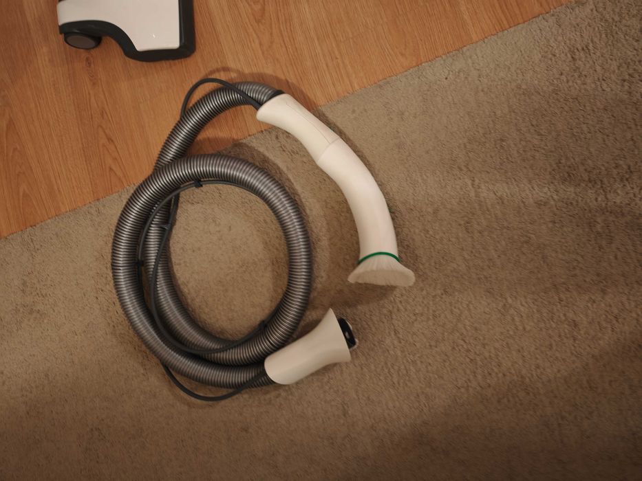 Aspirador Kobold VK200 com mangueira de aspiração da Worwerk