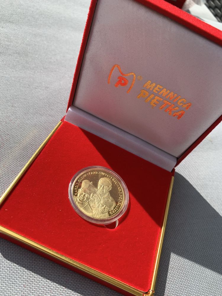 Medal numizmat moneta mennica piętka wyszyński Jan Paweł Ii