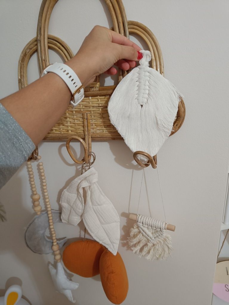 Nowe ozdoby zawieszki z makramy makramowe 2 szt Boho liść.