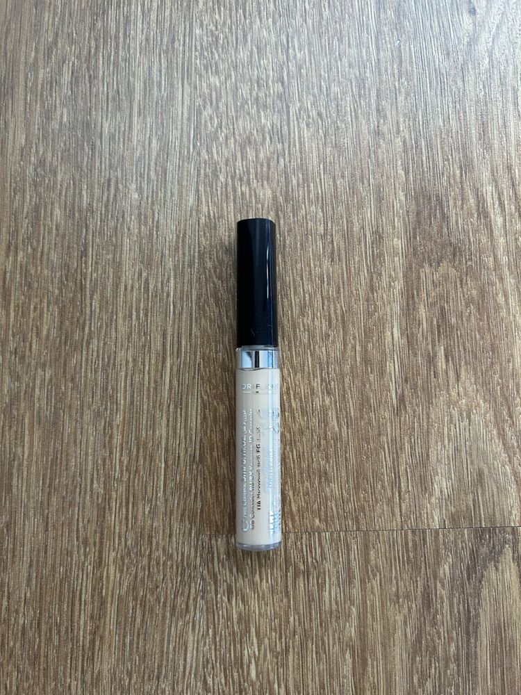 Korektor The One Everlasting Sync Odcień: Light Beige Neutral Oriflame