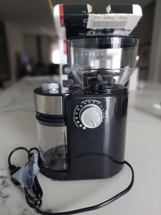 Maquina Café nova Delonghi Stilosa + Moinho Caso Design