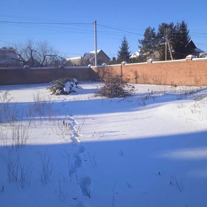 Ділянка під забудову, участок под застройку