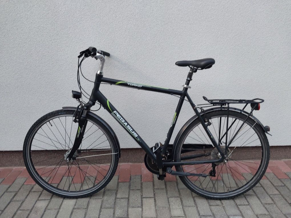 Rower trekkingowy Niemieckiej firmy PEGASUS SHIMANO ALIVIO
