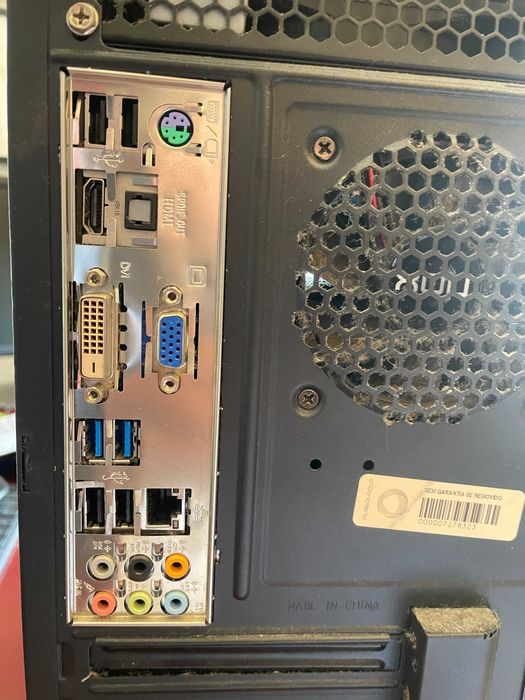 PC - Torre completa excepto armazenamento (disco)