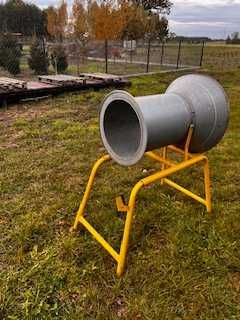 Sprzedam tubę do pakowania choinek rozmiar 34