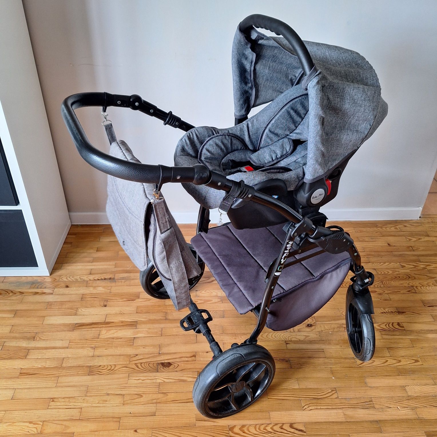Wózek 3w1 Baby merc Zipy q9