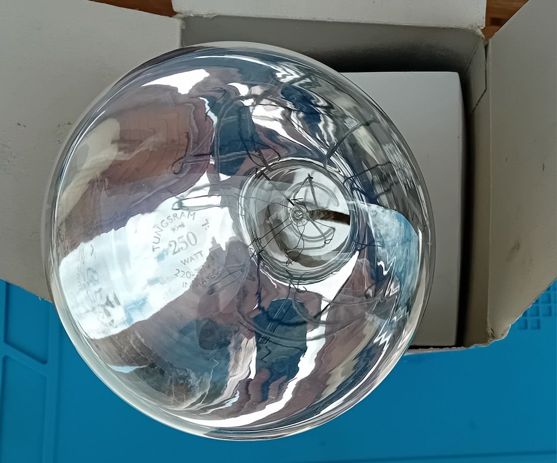 Żarówki grzewcze 250W Nowa