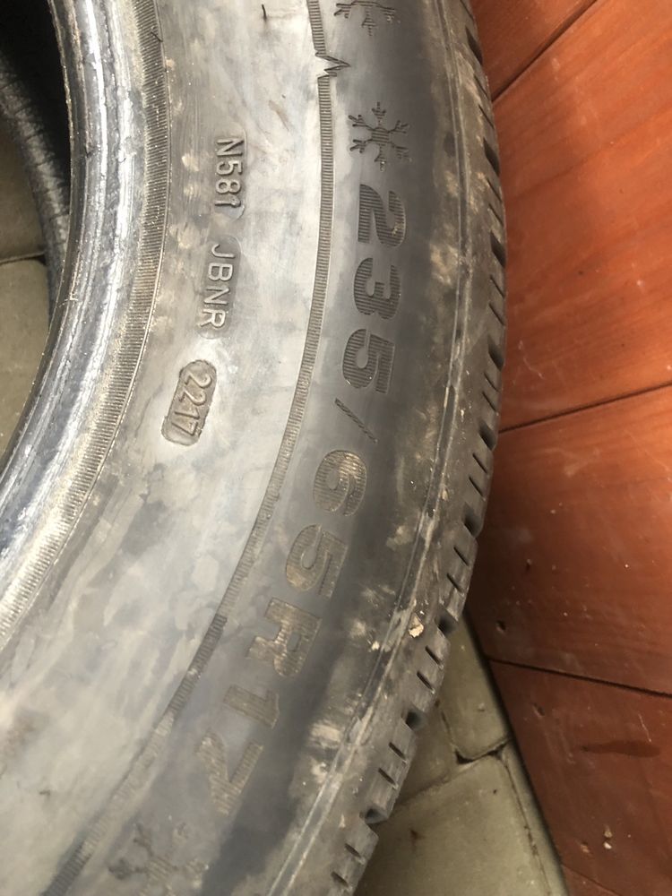 Dunlop 235/65 R17