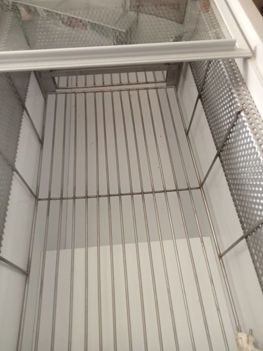 Arca horizontal com vitrine