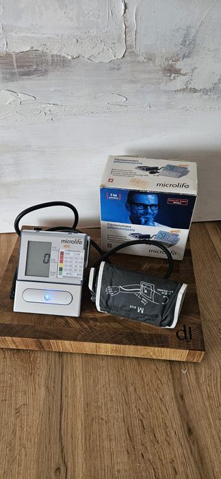 Ciśnieniomierz Microlife półautomatyczny