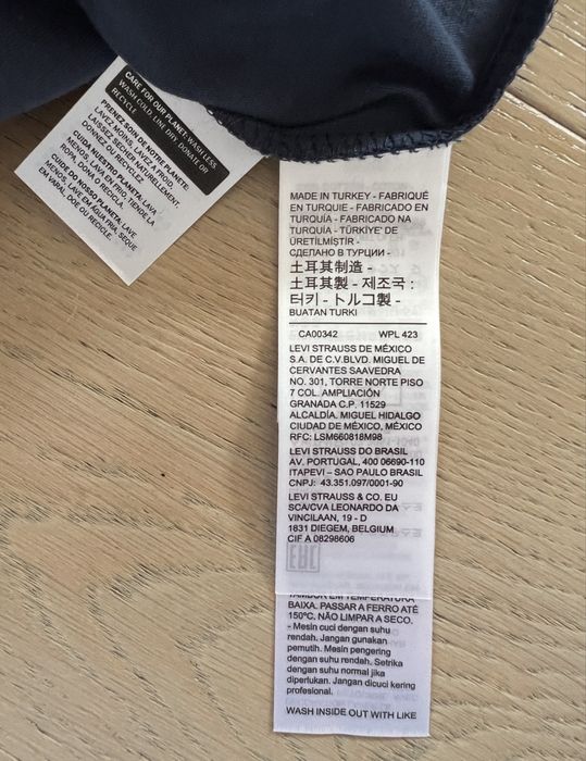 Нова футболка Levis розмір M