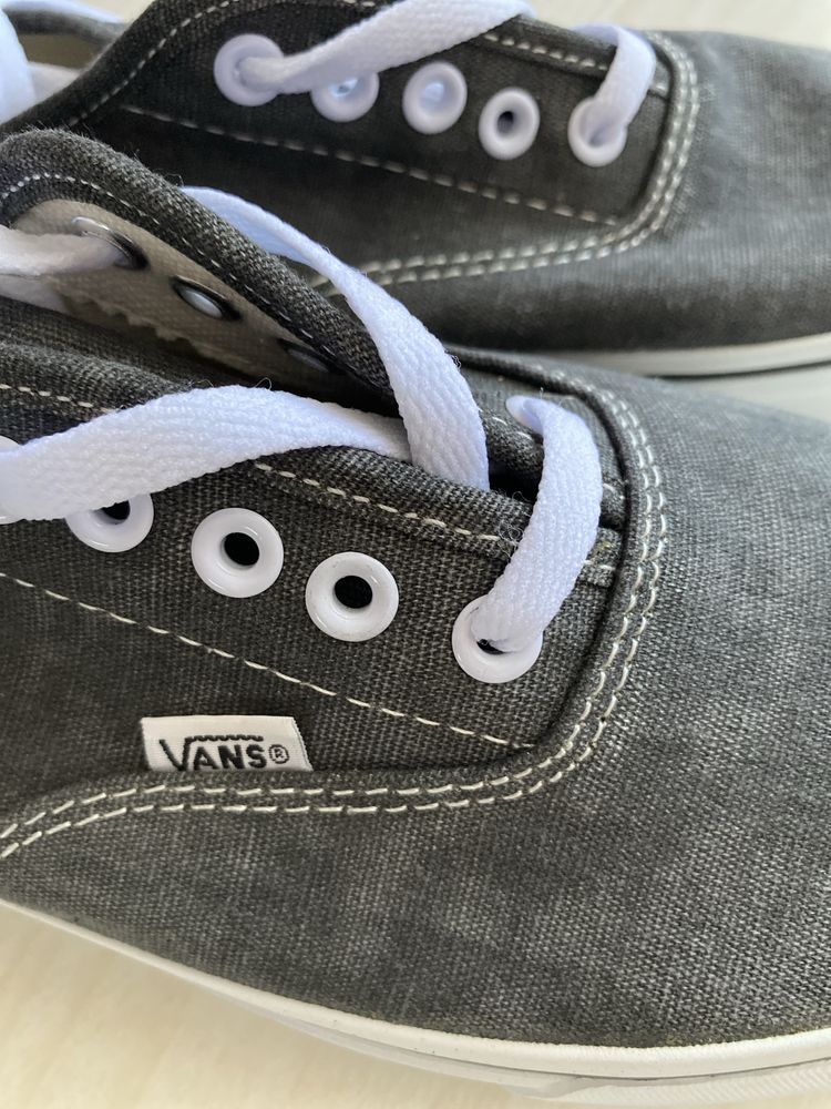 Кеди vans authentic