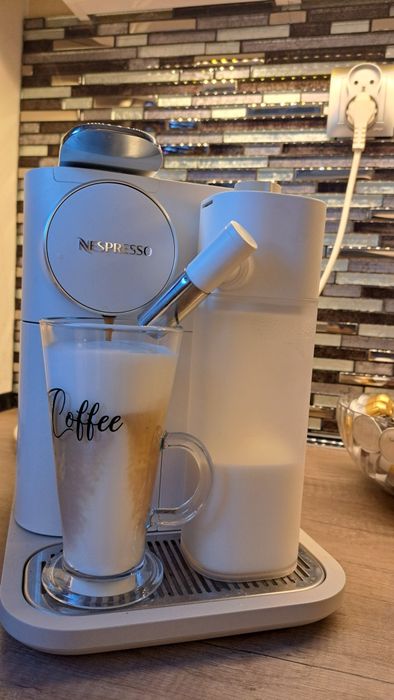 Ekspres do kawy na kapsułki Nespresso