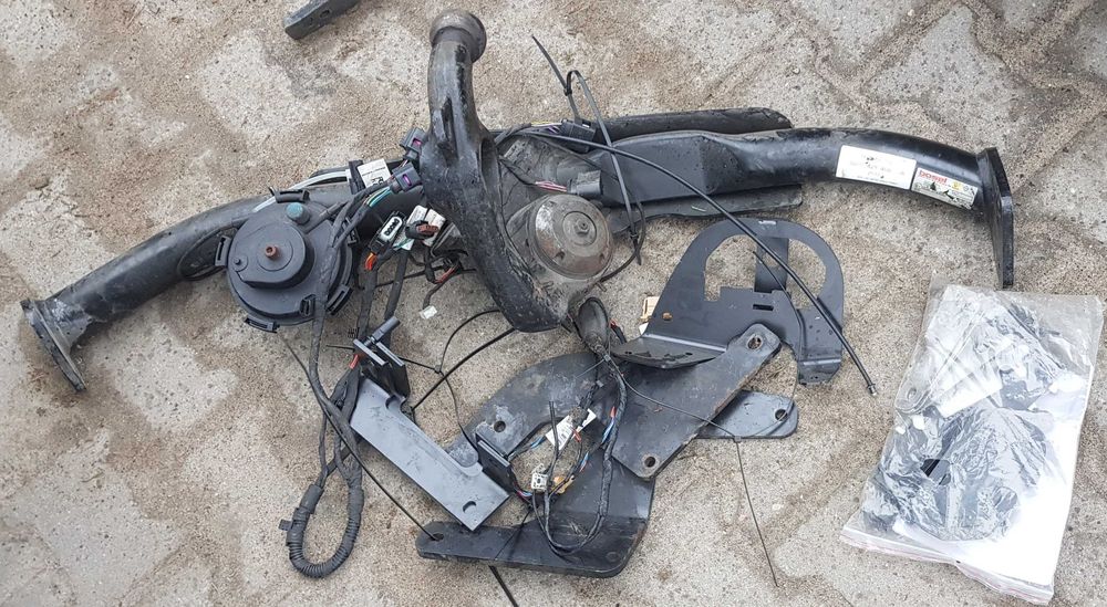 Renault Kadjar oryginalny elektryczny hak holowniczy okazja sprawdź