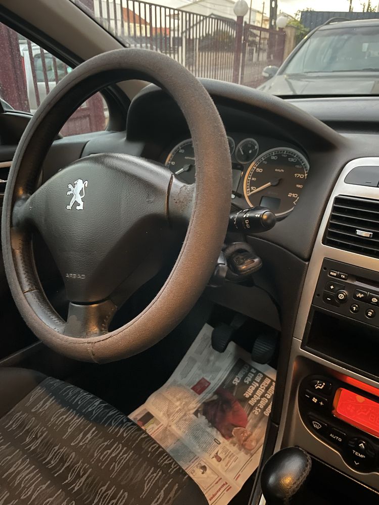 Peugeot 307 1.4 HDI ano 2004