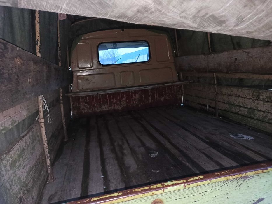 Żuk A 11 skrzyniowy z plandeka . Ważne Oc i przegląd. Niski przebieg.