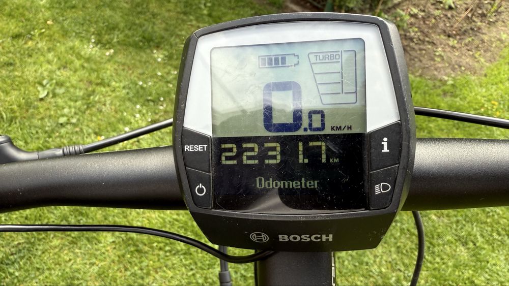 Rower elektryczny Centurion efire tour Bosch zasięg do 140 km