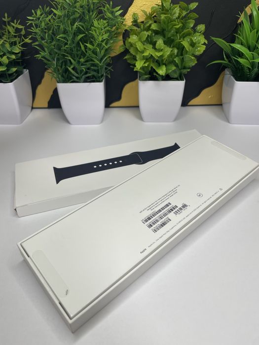 Нові Apple Watch SE 3 44mm Midnight