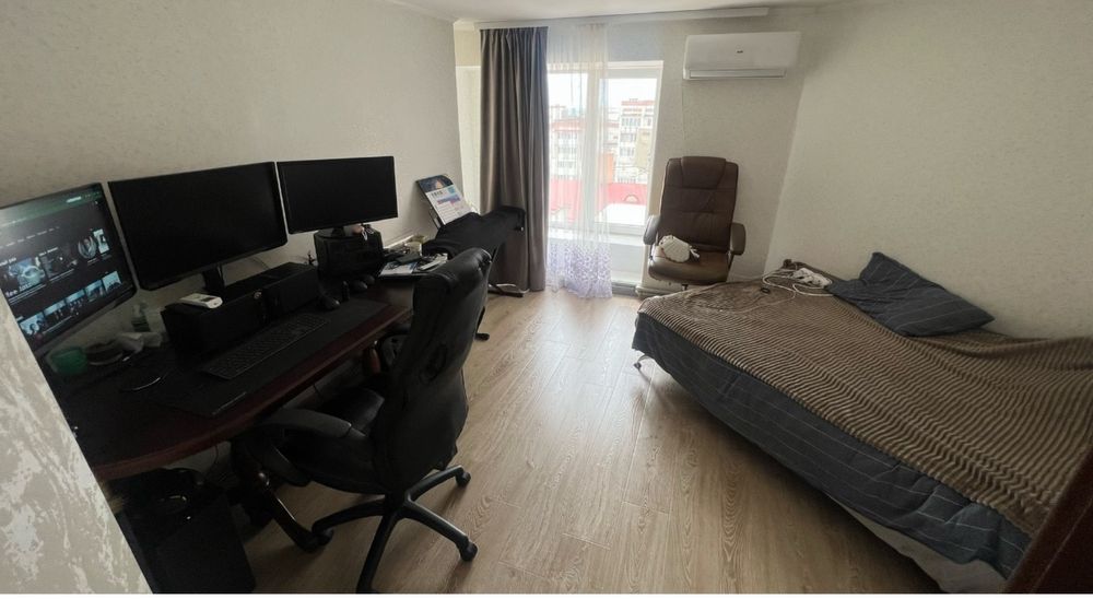 Продаж 3-кімнатної, дворівневої квартири у Луцьку