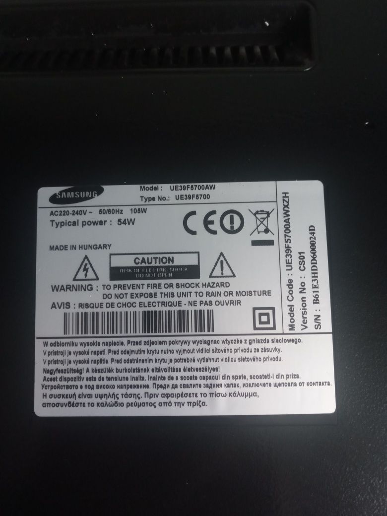 Telewizor samsung ue39f5700aw zbity