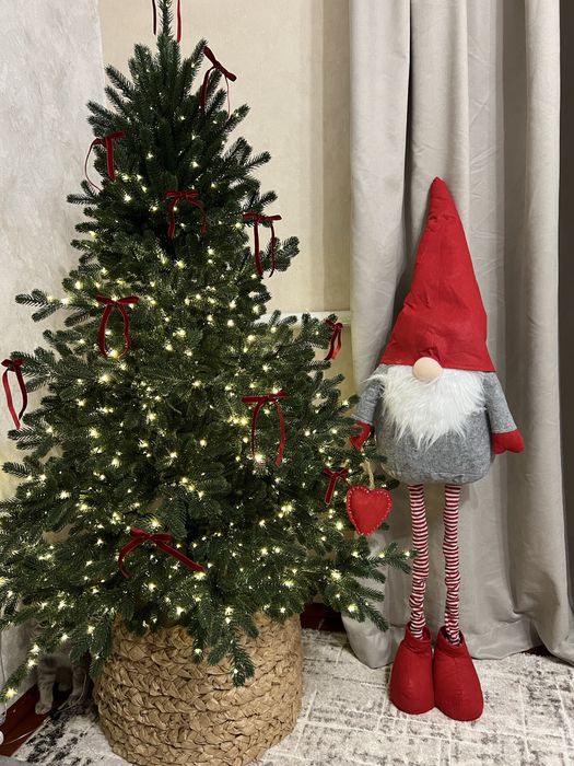 Ялинка штучна лита