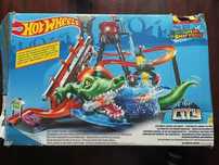 Hot Wheels Ultimate Gator CarWash