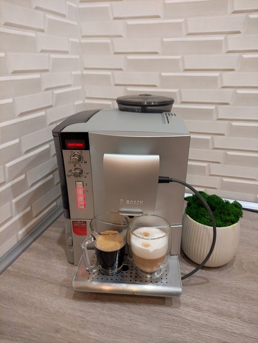 Кофемашина bosch verocafe lattepro, зернова.