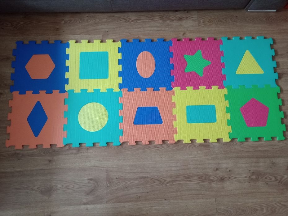 Sprzedam matę piankową puzzle 10 szt