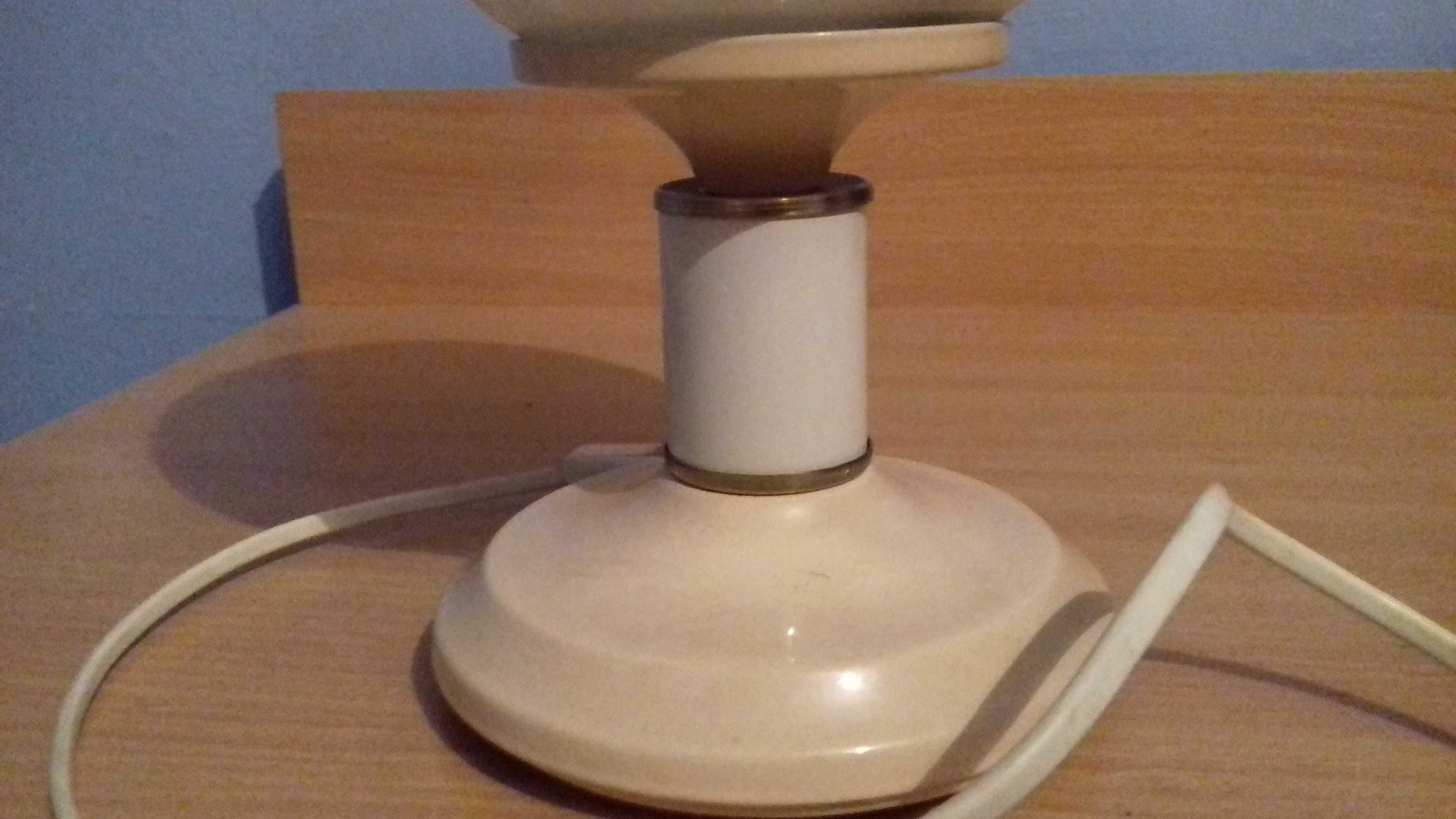 Lampka, typ kula