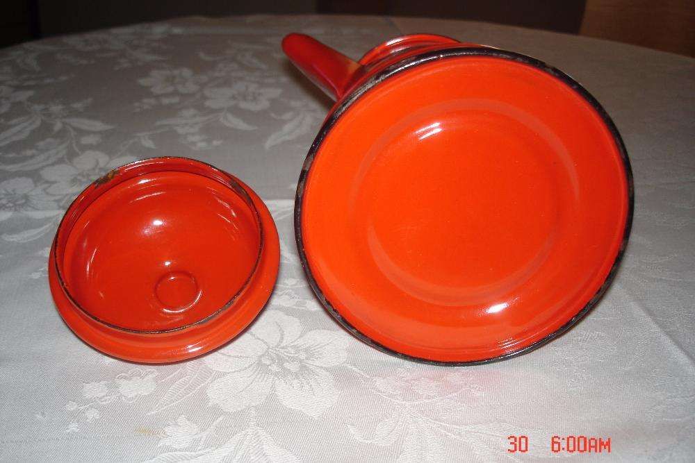 Cafeteira em Esmalte Vermelho estilo WESTERN