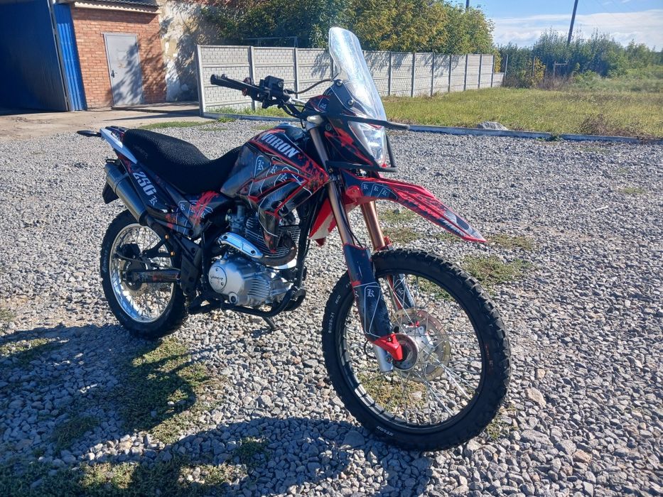 Продам Viper 250R