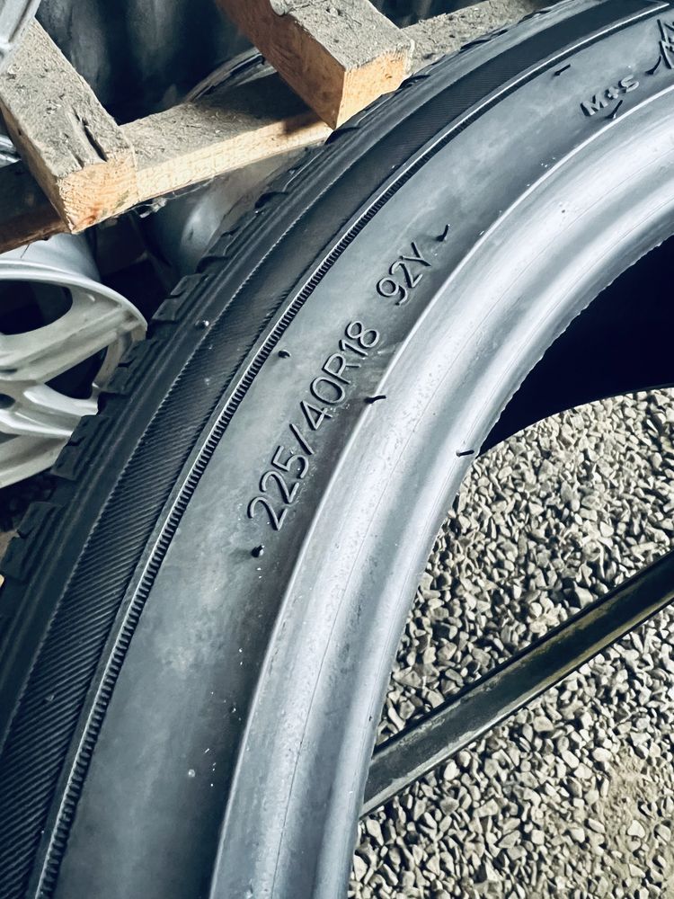 Шини Резина Літні 19Рік 225 40 18 Hankook 2шт