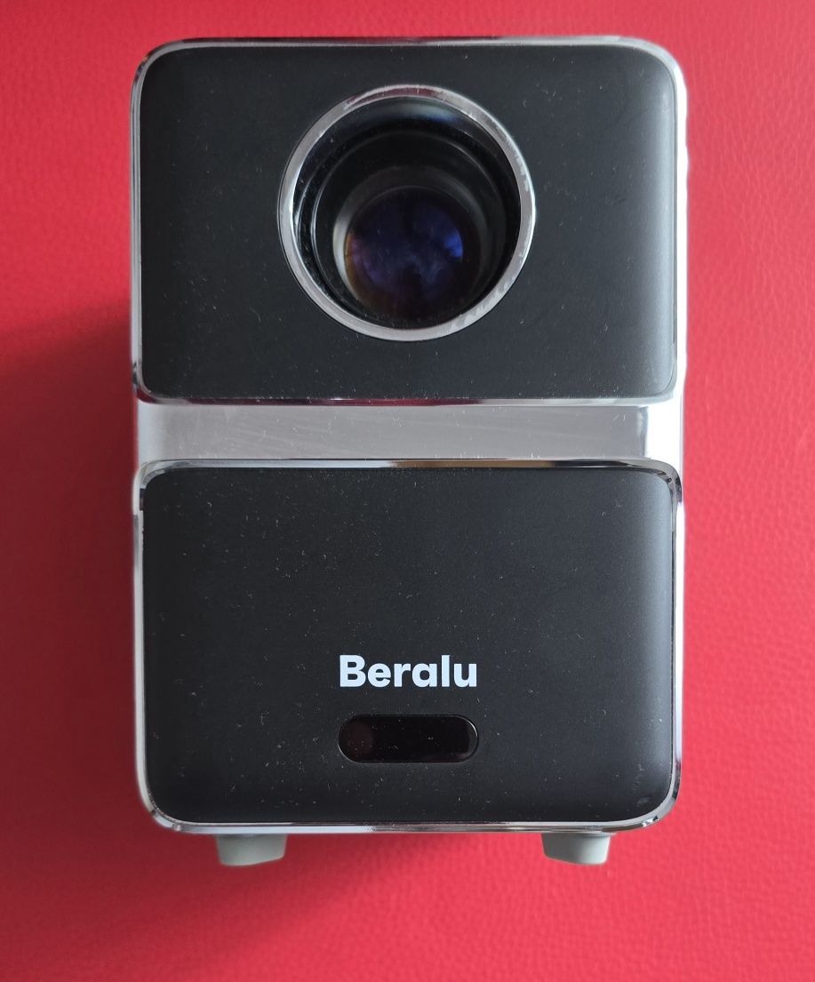 Projetor portátil mini com foco elétrico