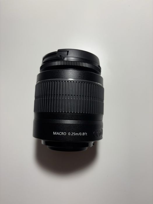 Canon EFS 18-55mm f3,5-5,6 obiektyw autofocus uniwersalny zoom