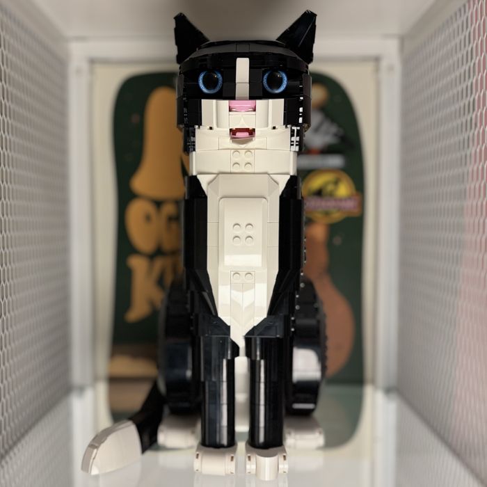 Tuxedo Cat Kot LEGO Ideas 21349